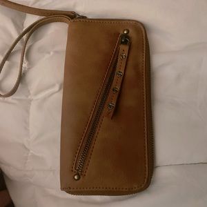 NEVER USED—FREE PEOPLE BROWN LEATHER WRISTLET WALLET!!!